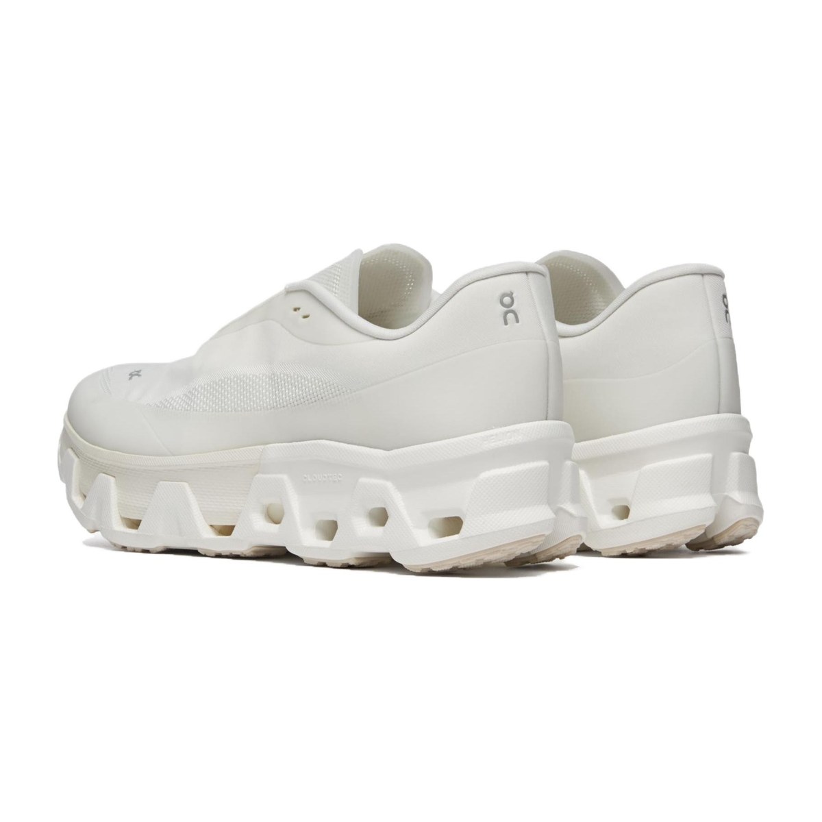 On Cloudmonster White