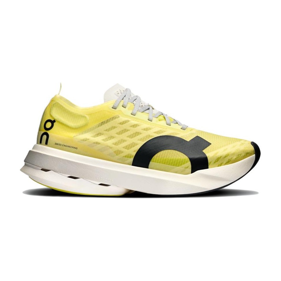 On Cloudboom Strike WMNS