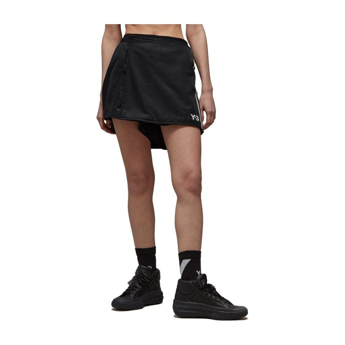 Y-3