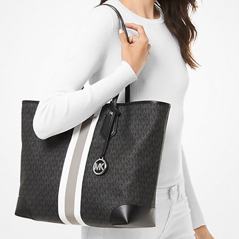 Michael Kors Eva Black
