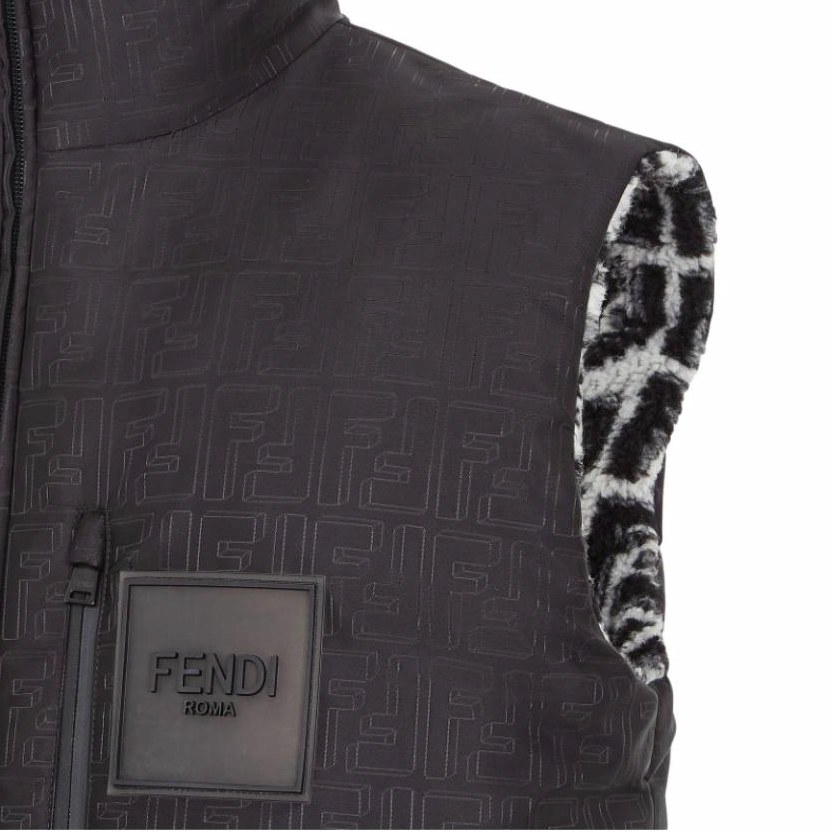 FENDI FW22 Logo