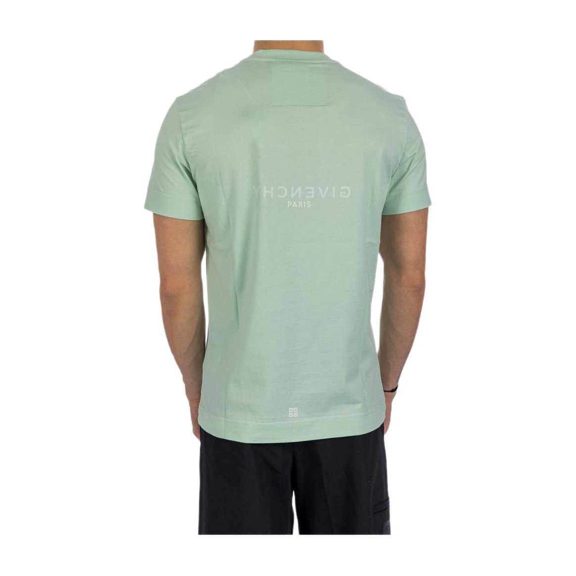 GIVENCHY T