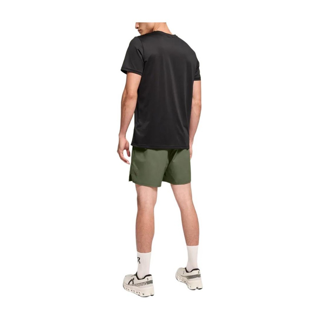 On Essential Shorts
