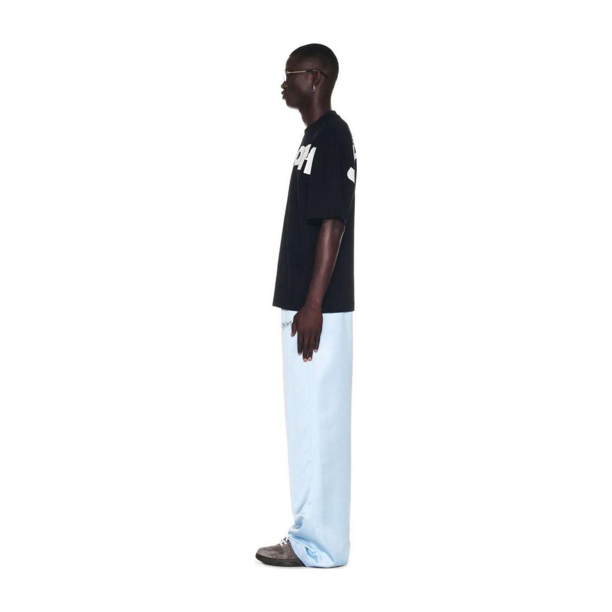 OFF-WHITE