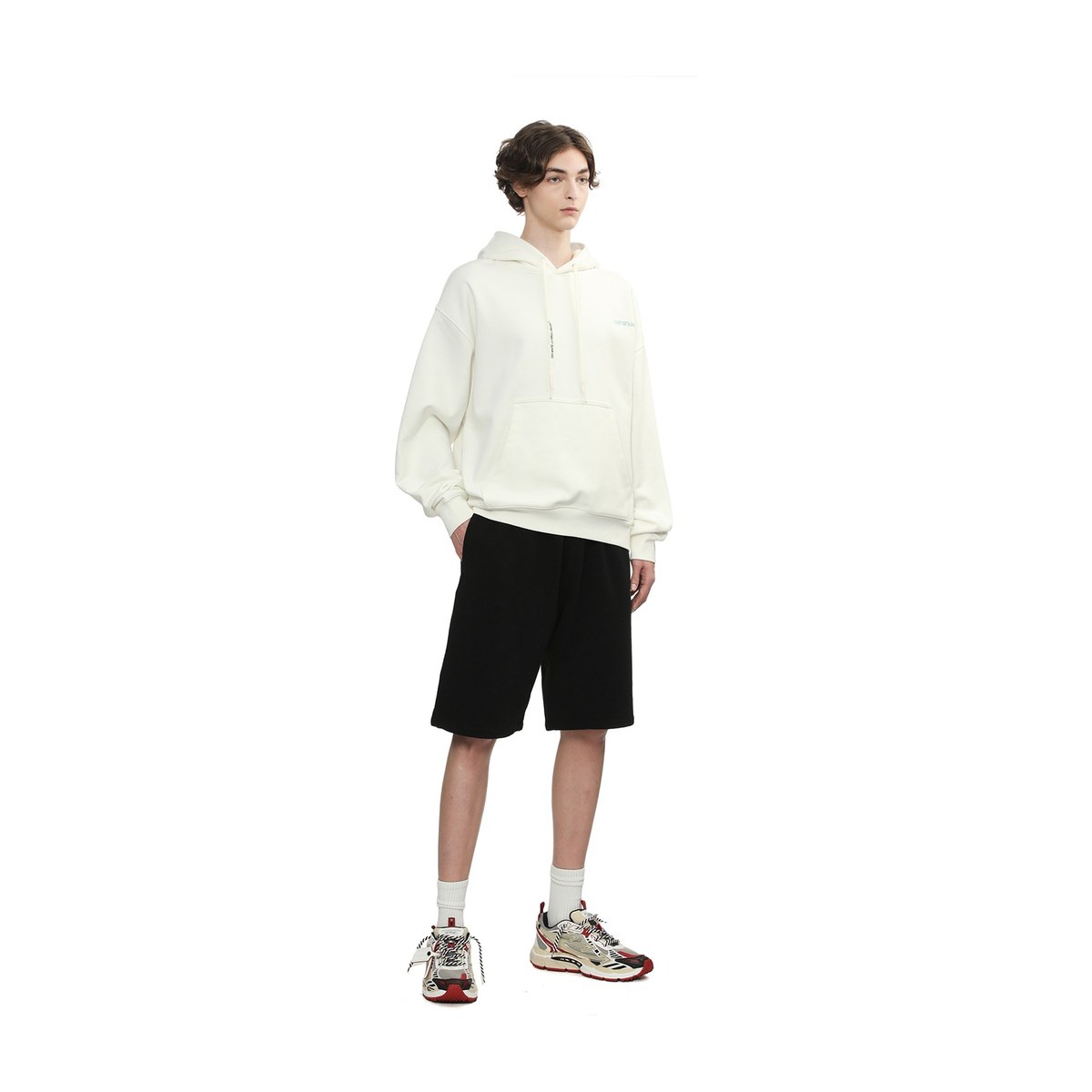 OFF-WHITE