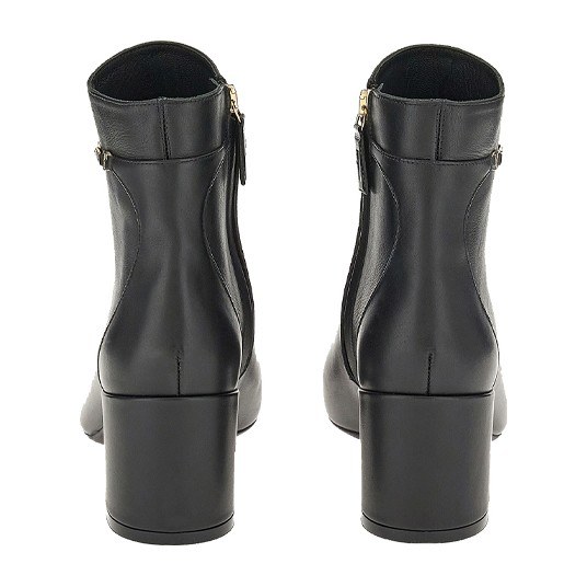 FERRAGAMO Vara