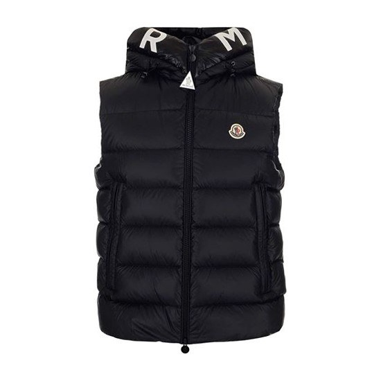 Moncler FW21 Montreuil
