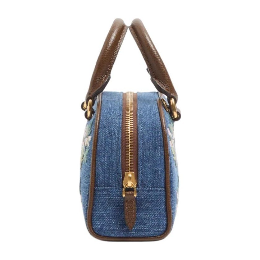 Valentino VLogo Signature
