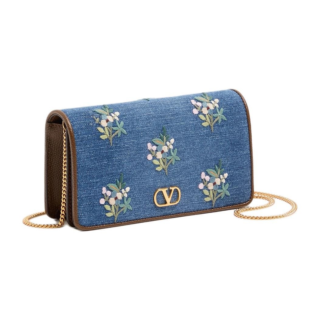 Valentino VLogo Signature
