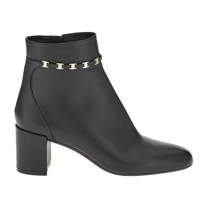 FERRAGAMO Vara