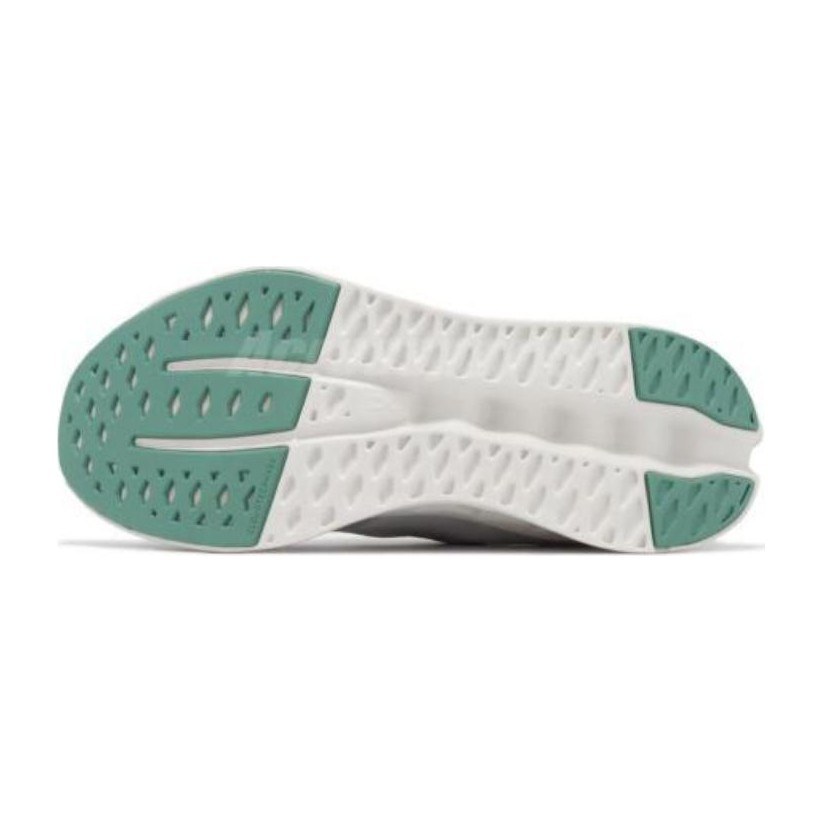 On Cloudsurfer Grey