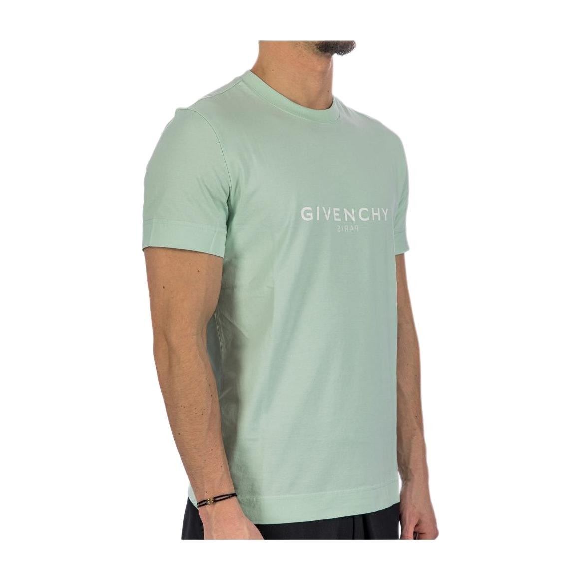 GIVENCHY T