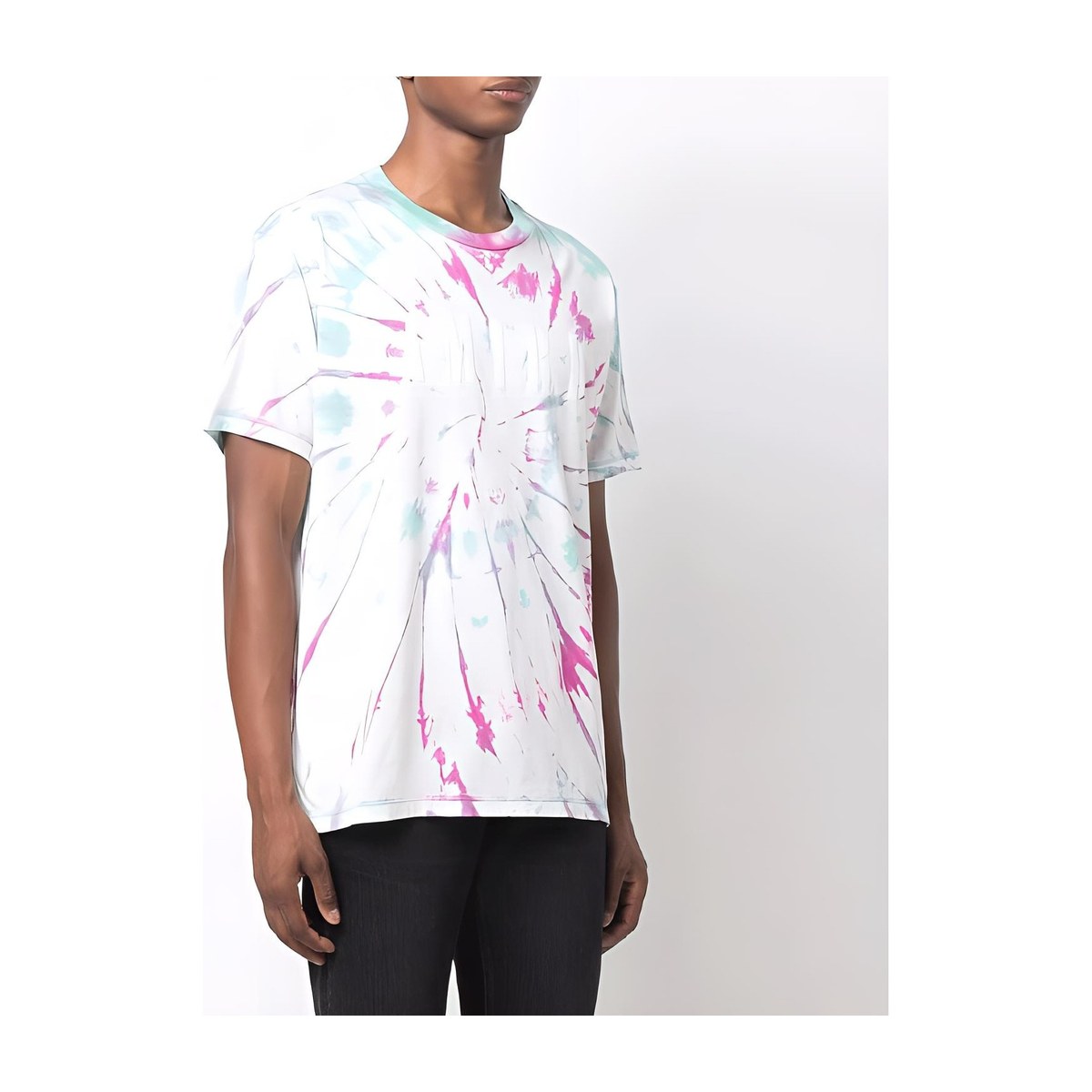 AMIRI T