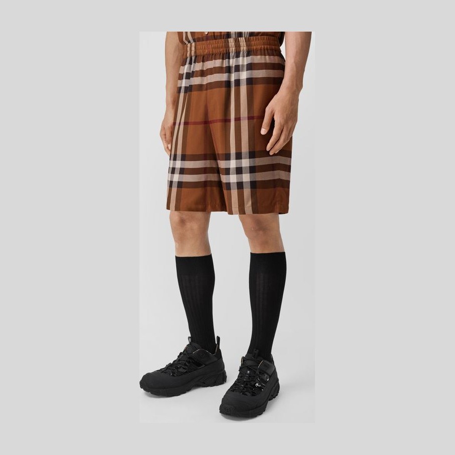 Burberry FW22 Brown Shorts