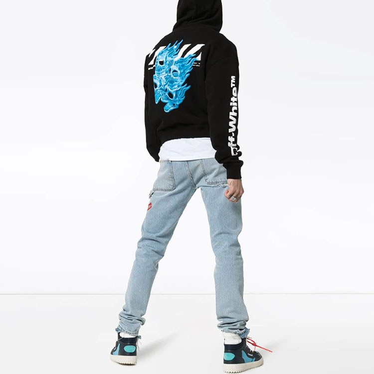OFF-WHITE