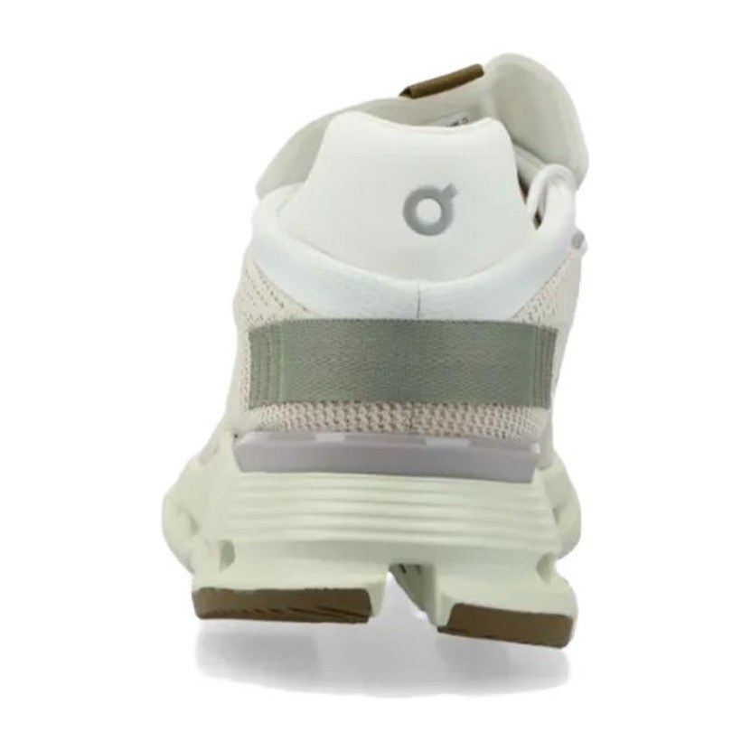 On Cloudnova Light Brown