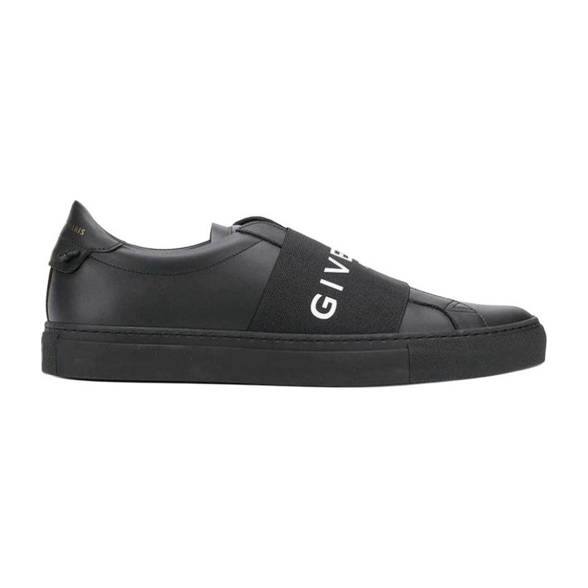 GIVENCHY