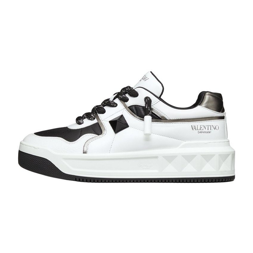 Valentino One Stud