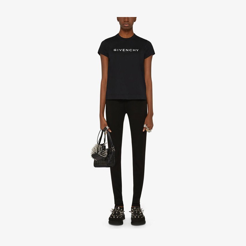 GIVENCHY 4glogoT