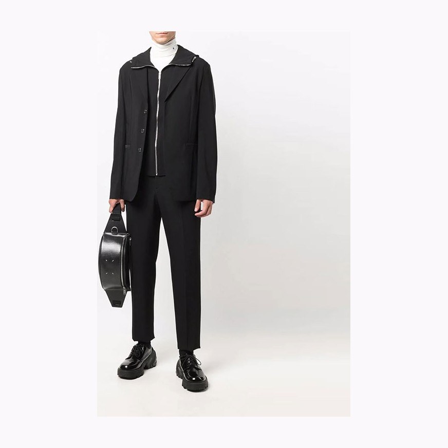 GIVENCHY