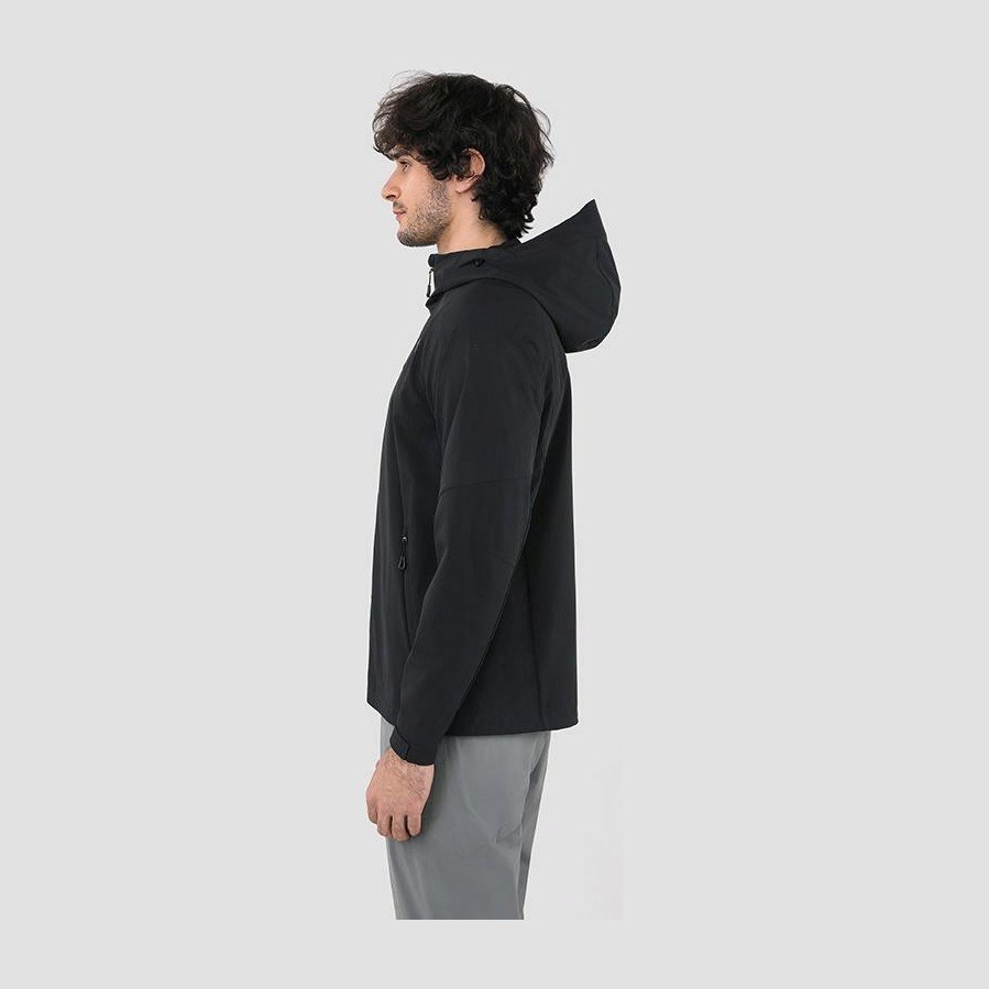 HELLY HANSEN