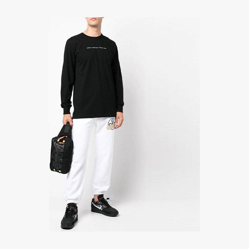 OFF-WHITE