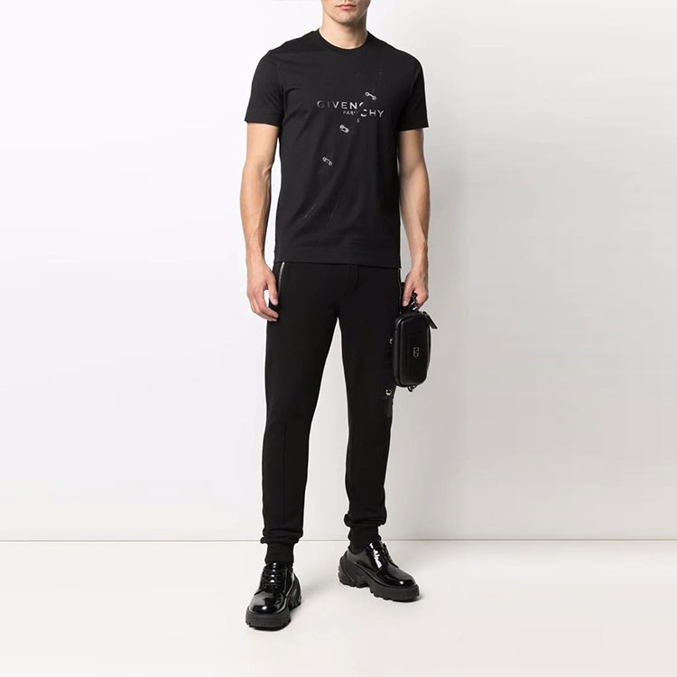 GIVENCHY LogoT