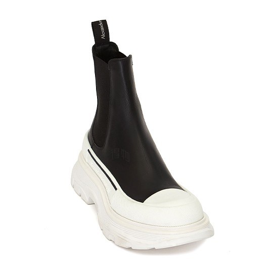 Alexander McQueen Tread Slick Chelsea Boots Black