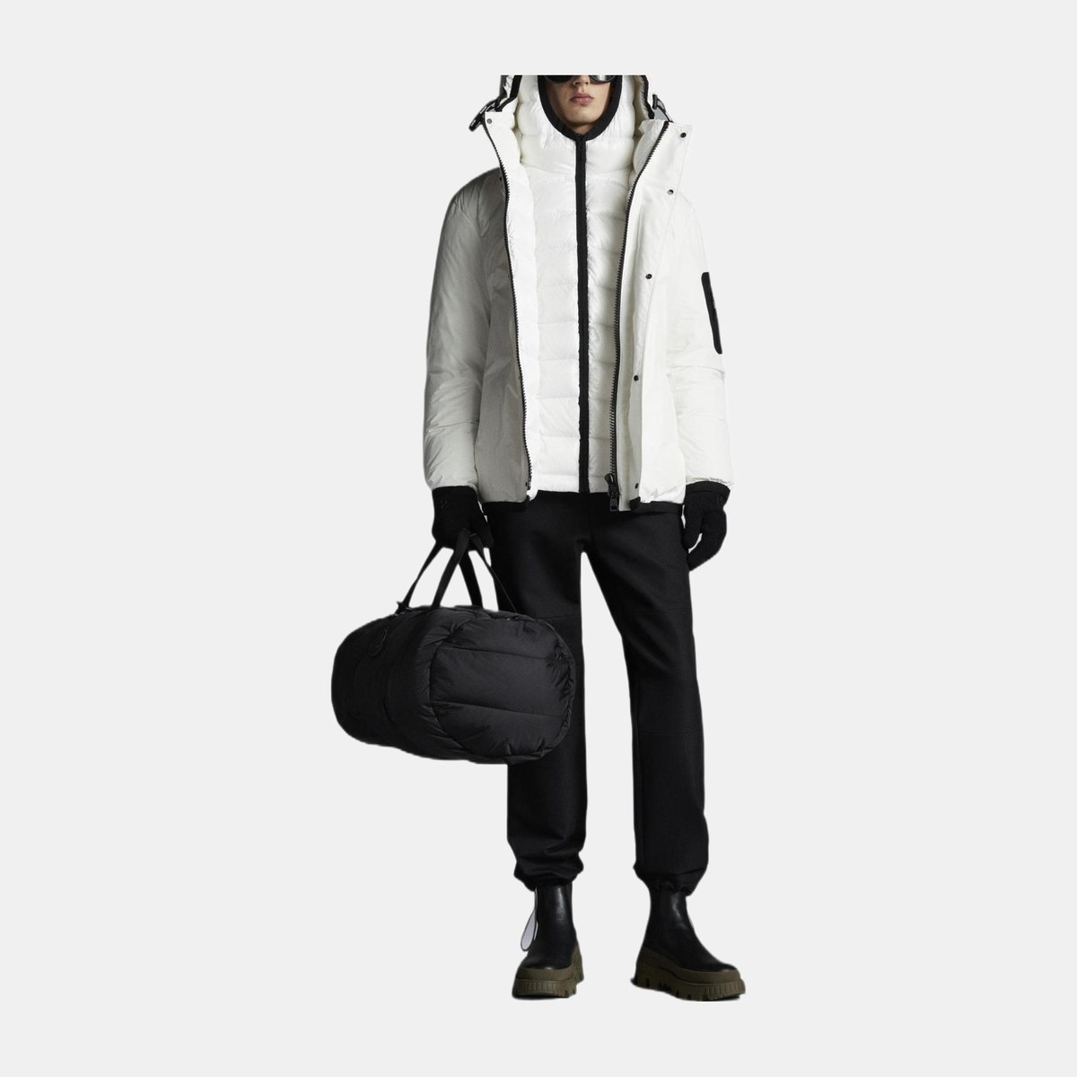 Moncler FW22 Logo
