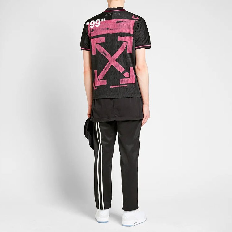 OFF-WHITE
