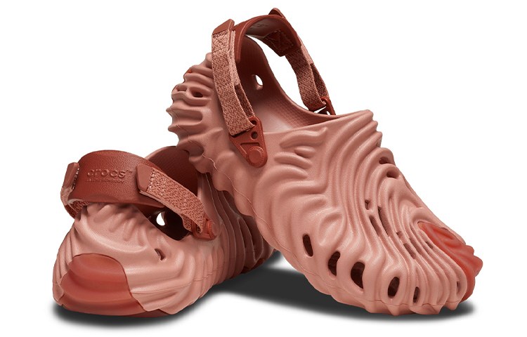 Salehe Bembury x Crocs Pollex Clog "Sakura Pink"