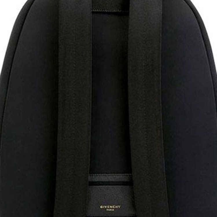 GIVENCHY