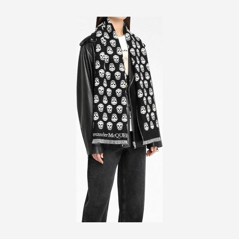 Alexander McQueen Allover Skull Scarf