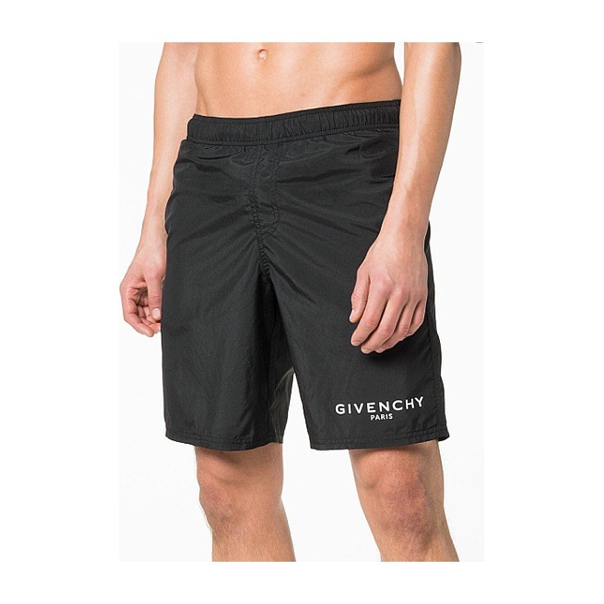 GIVENCHY