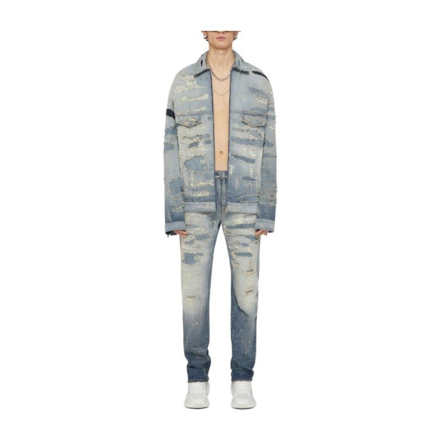 GIVENCHY