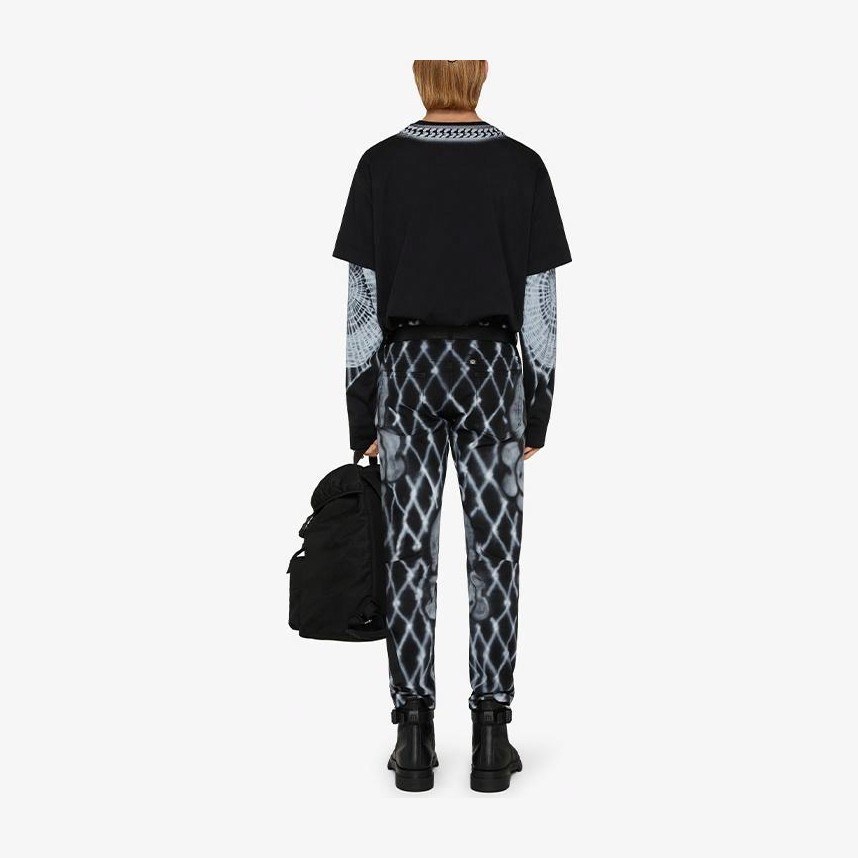 GIVENCHY T