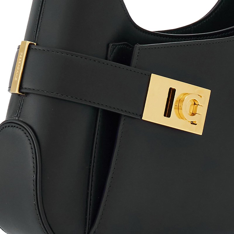 Ferragamo Gancio Black