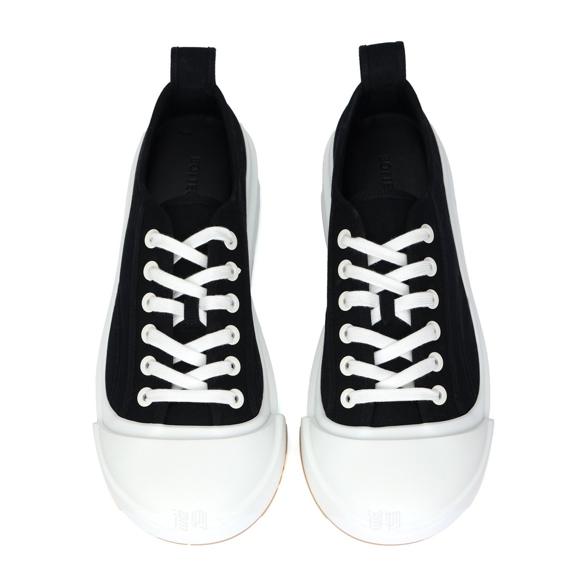 Bottega Veneta Low Top Sneakers Black White