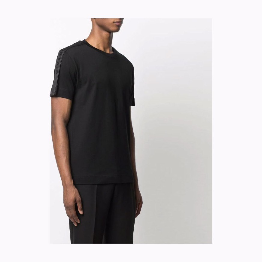 GIVENCHY LogoT