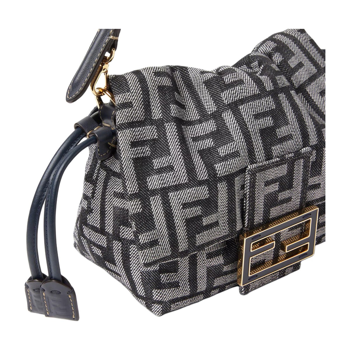 FENDI Baguette FF