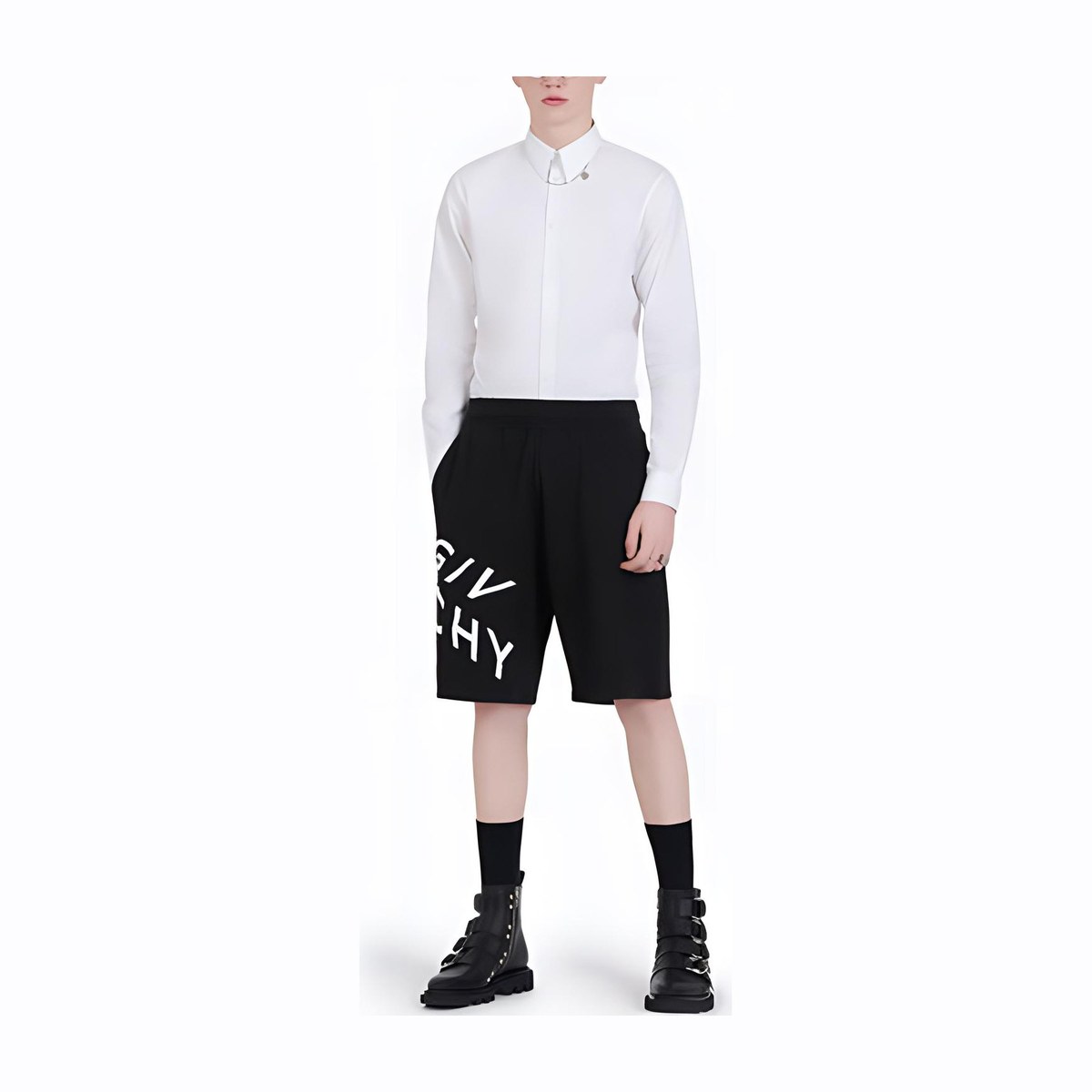 GIVENCHY