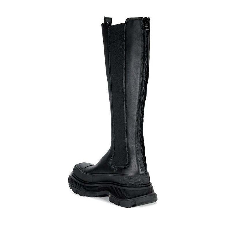 Alexander McQueen Chelsea Boots