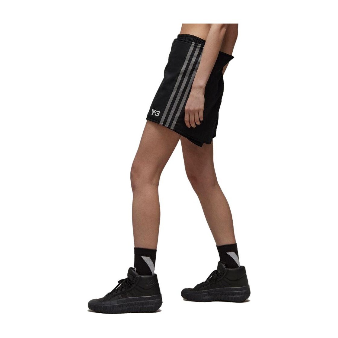 Y-3