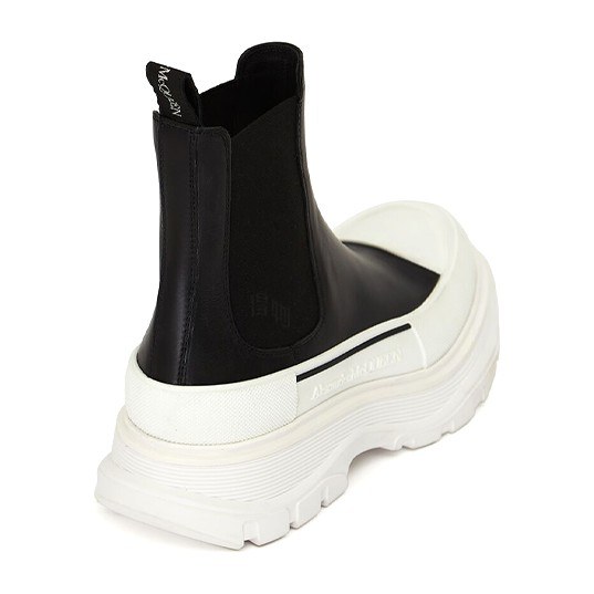 Alexander McQueen Tread Slick Chelsea Boots Black