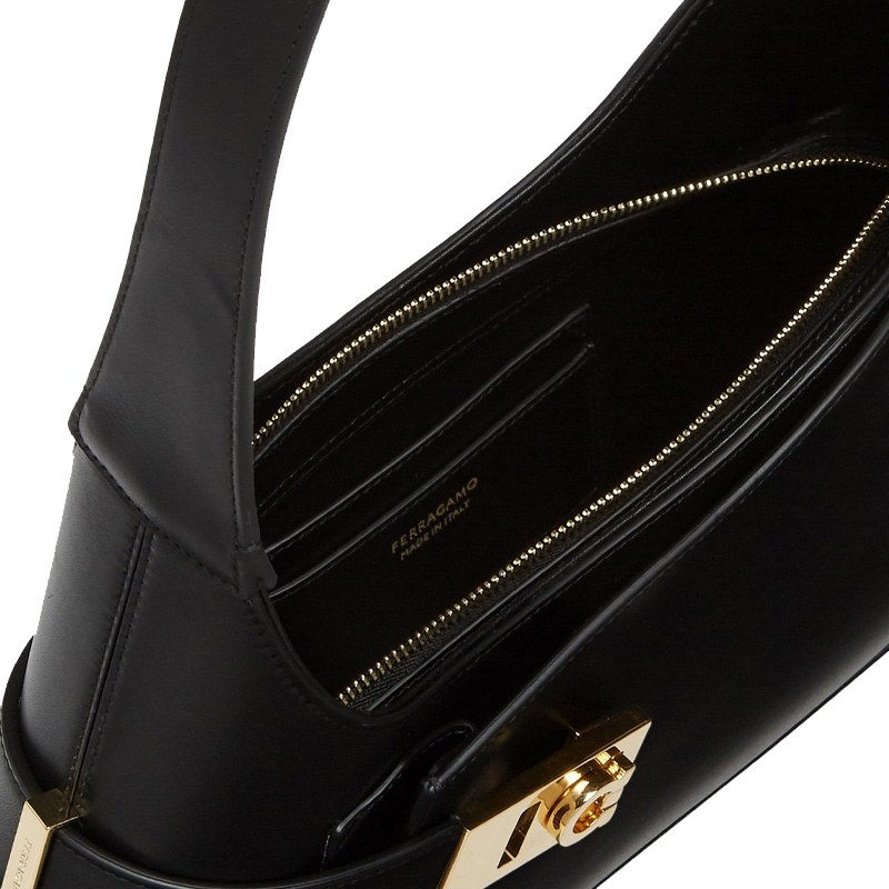 Ferragamo Gancio Black