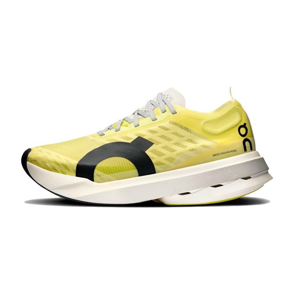 On Cloudboom Strike WMNS