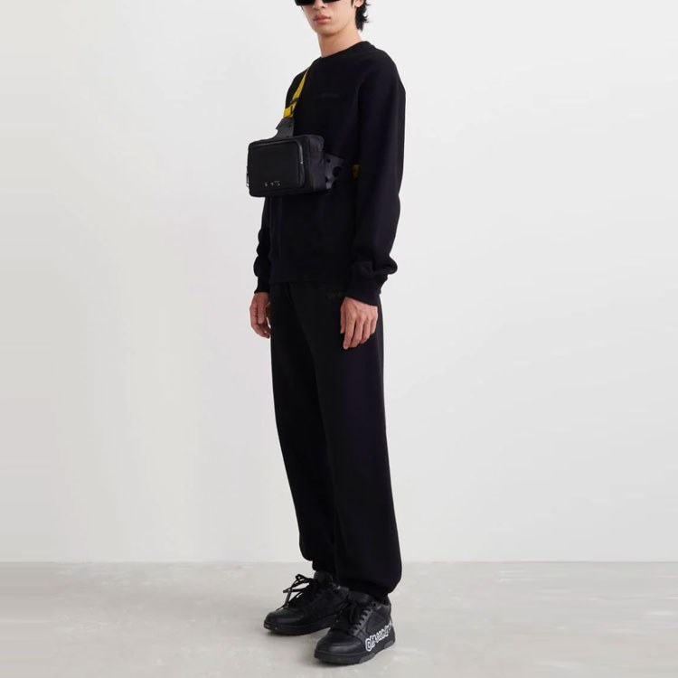 OFF-WHITE