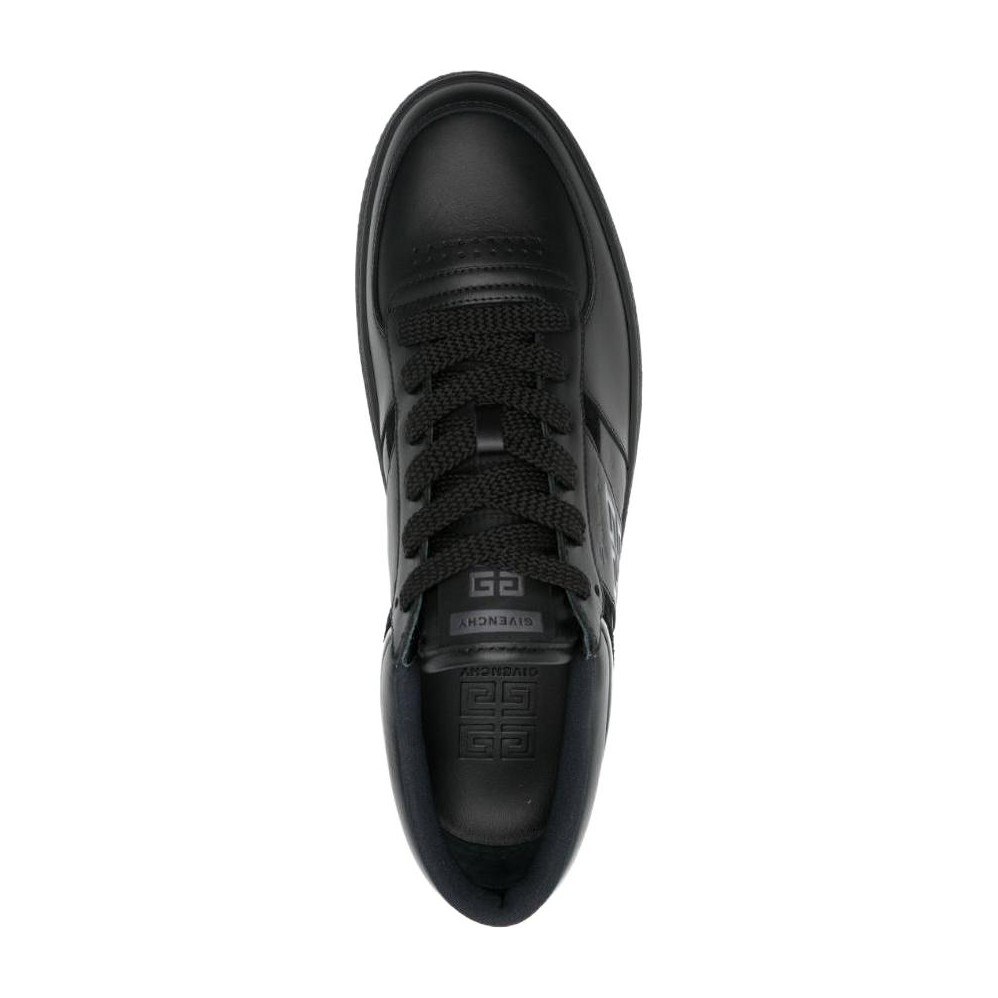 GIVENCHY