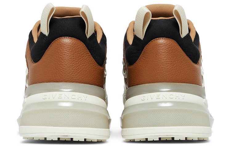 GIVENCHY