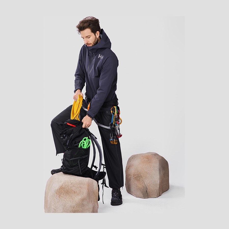 HELLY HANSEN